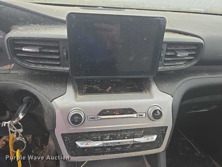 image for item DY1323 2021 Ford Explorer SUV