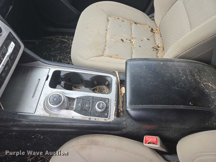 image for item DY1323 2021 Ford Explorer SUV