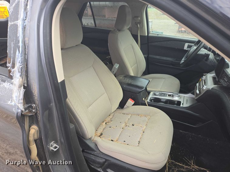 image for item DY1323 2021 Ford Explorer SUV