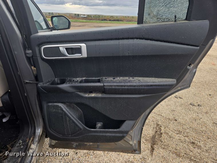 image for item DY1323 2021 Ford Explorer SUV