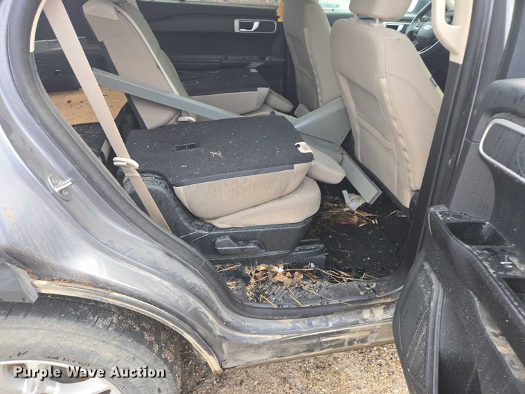 image for item DY1323 2021 Ford Explorer SUV