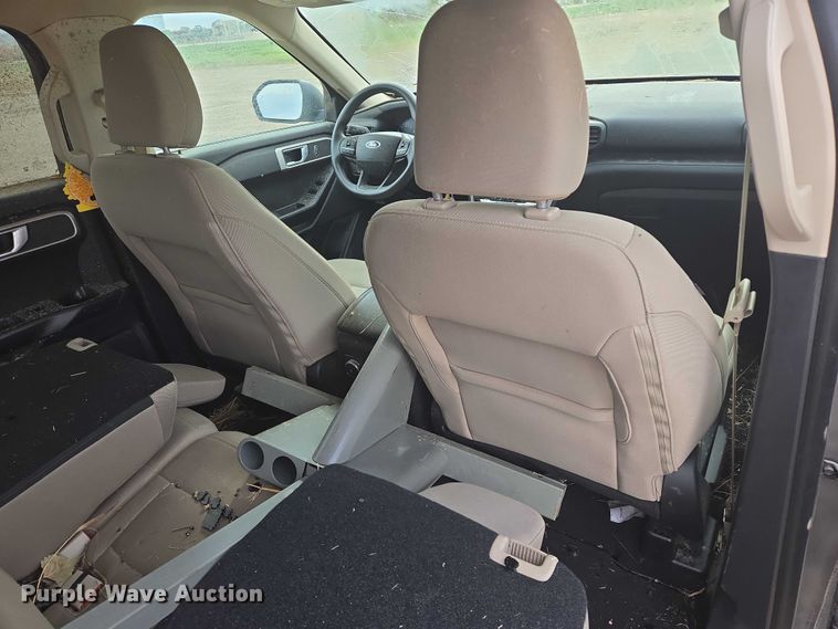 image for item DY1323 2021 Ford Explorer SUV