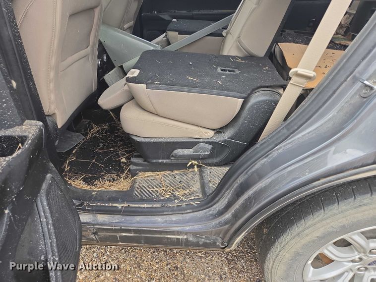 image for item DY1323 2021 Ford Explorer SUV