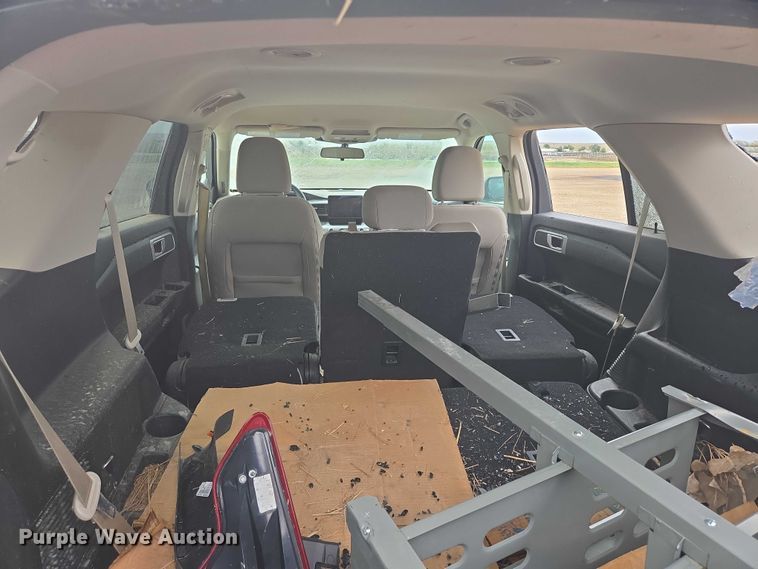 image for item DY1323 2021 Ford Explorer SUV