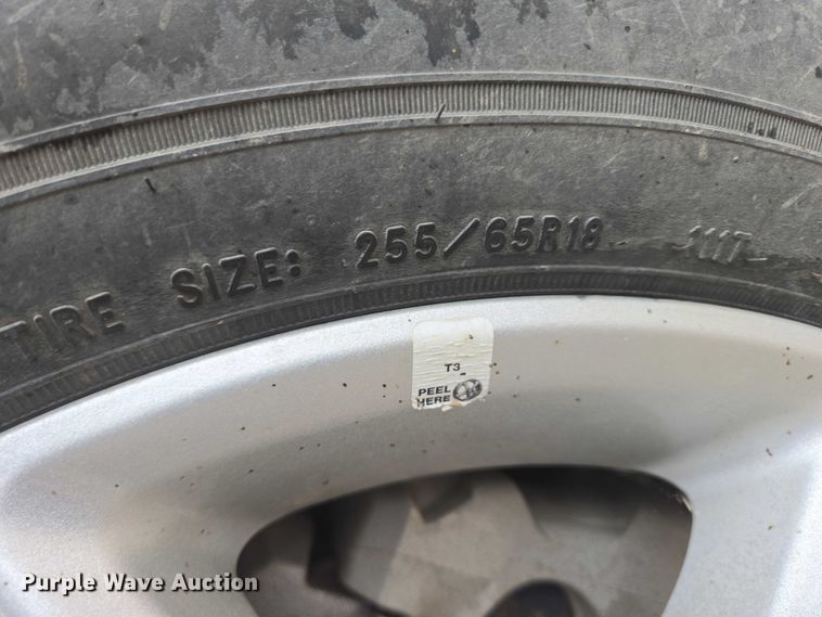 image for item DY1323 2021 Ford Explorer SUV