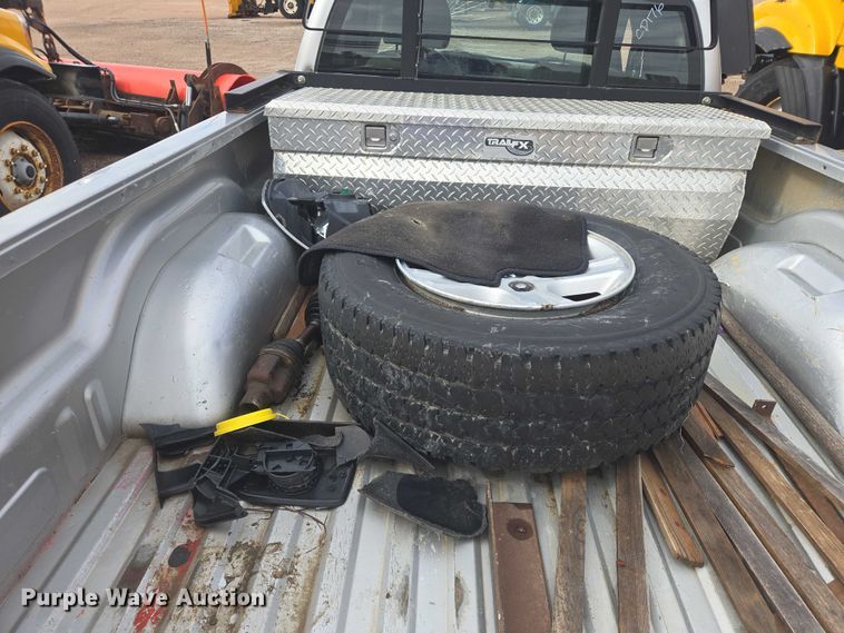 image for item DY1324 2011 Dodge Dakota Ext. Cab pickup truck