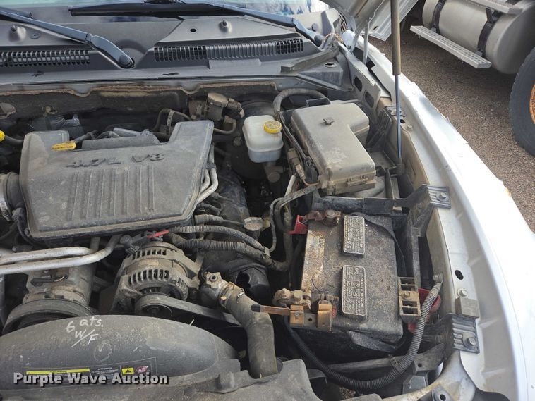 image for item DY1324 2011 Dodge Dakota Ext. Cab pickup truck