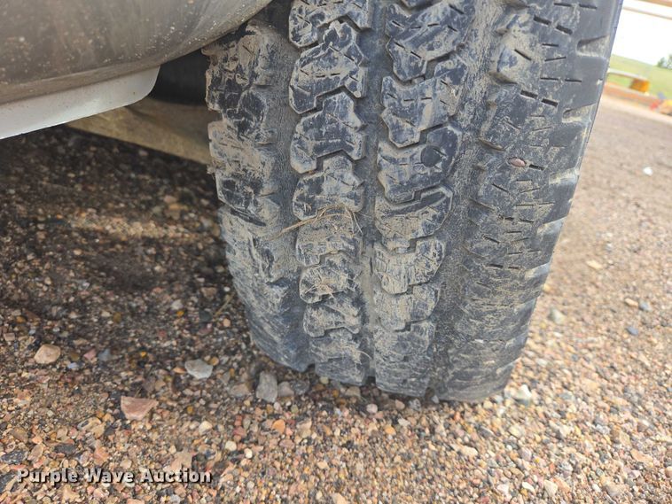 image for item DY1324 2011 Dodge Dakota Ext. Cab pickup truck