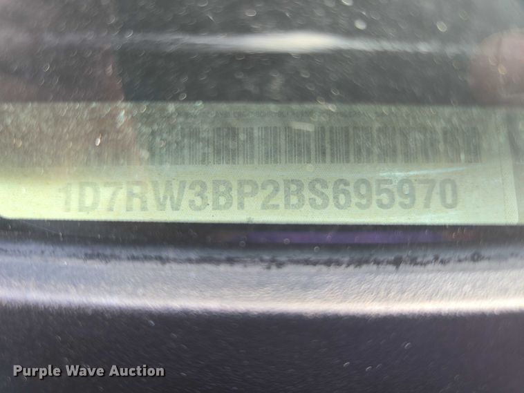 image for item DY1324 2011 Dodge Dakota Ext. Cab pickup truck