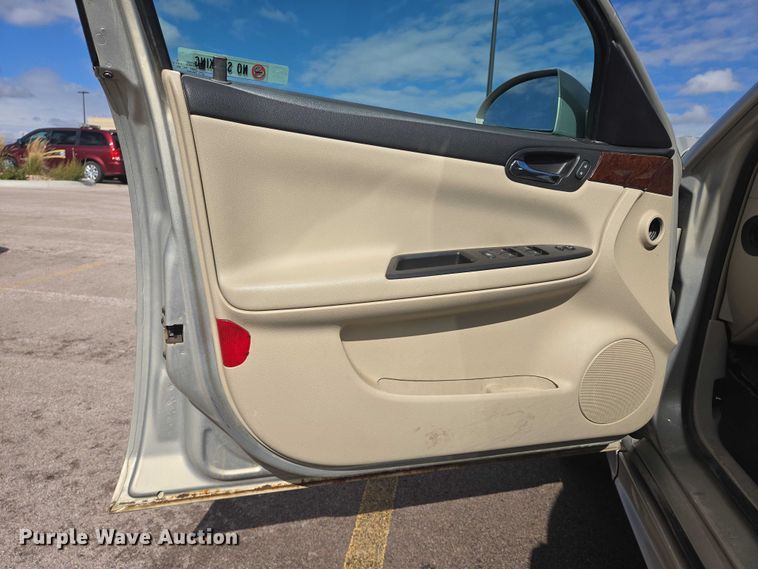 image for item DY1325 2011 Chevrolet Impala 