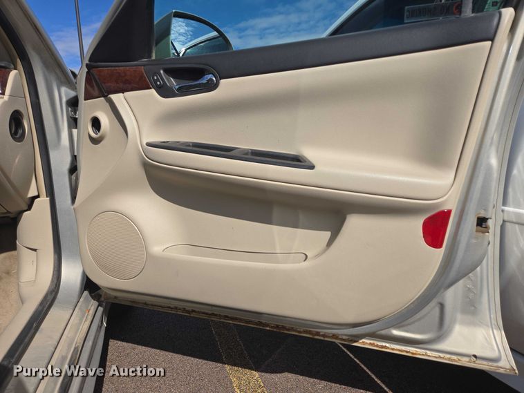 image for item DY1325 2011 Chevrolet Impala 