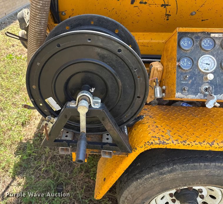 image for item DY8125 Vactron PMD550SDT vacuum excavator