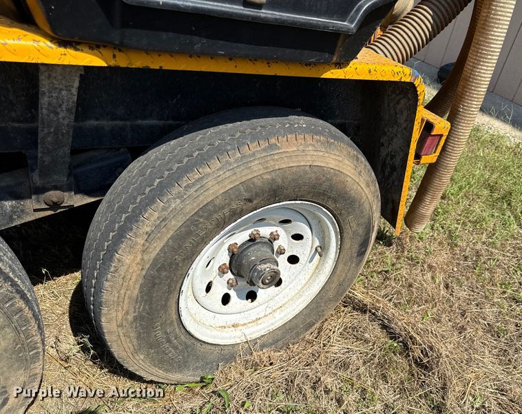 image for item DY8125 Vactron PMD550SDT vacuum excavator