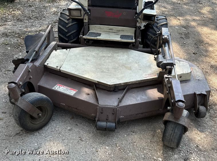 image for item DY8128 Grasshopper 725 ZTR lawn mower