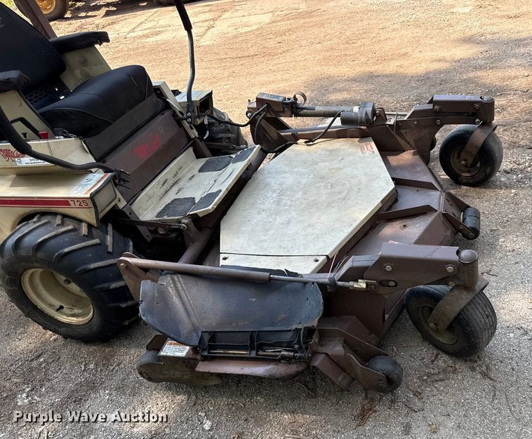 image for item DY8128 Grasshopper 725 ZTR lawn mower