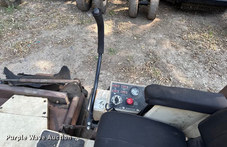 image for item DY8128 Grasshopper 725 ZTR lawn mower