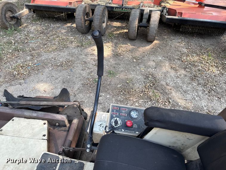 image for item DY8128 Grasshopper 725 ZTR lawn mower