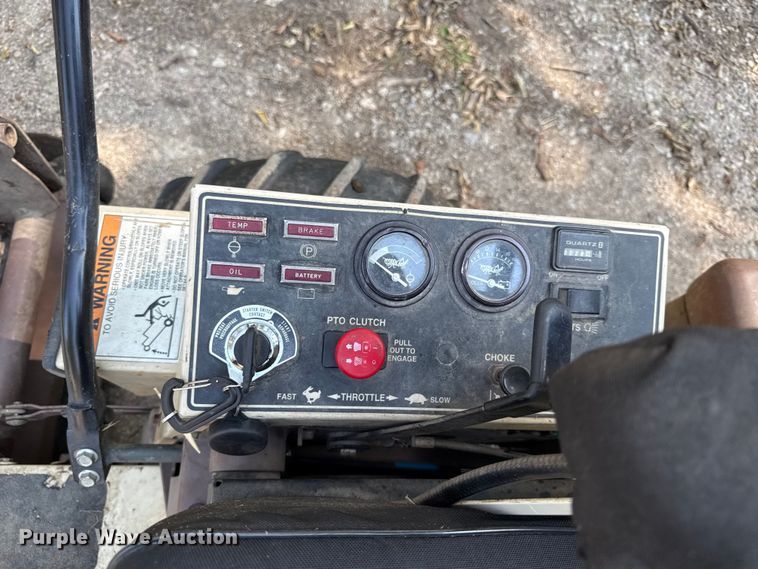 image for item DY8128 Grasshopper 725 ZTR lawn mower