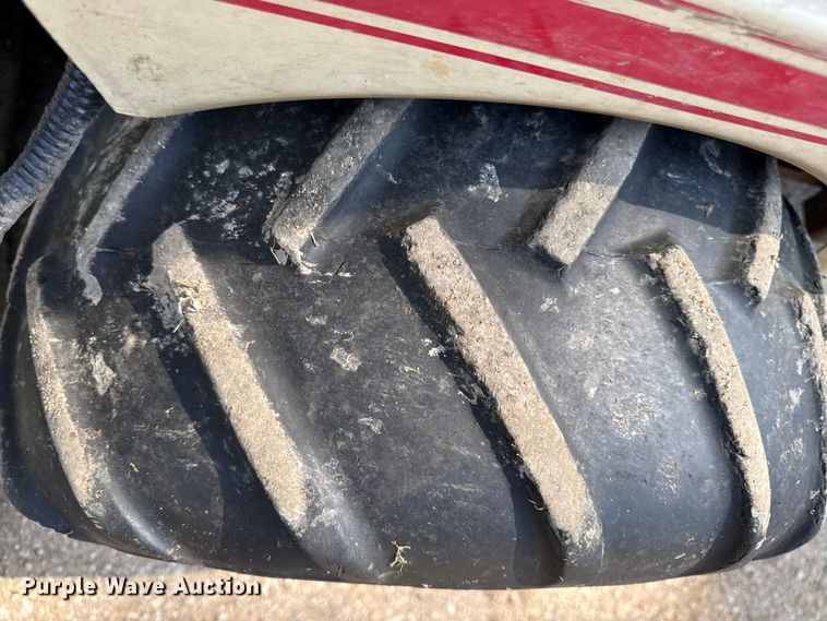 image for item DY8128 Grasshopper 725 ZTR lawn mower