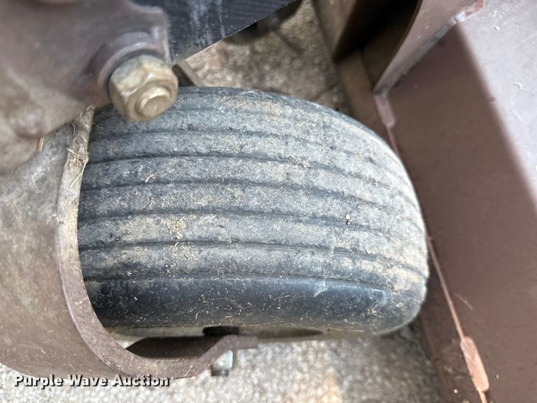 image for item DY8128 Grasshopper 725 ZTR lawn mower