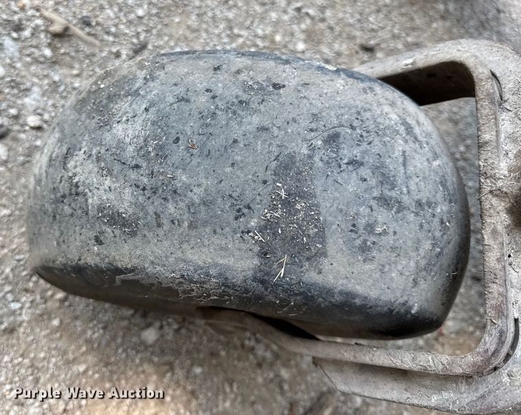 image for item DY8128 Grasshopper 725 ZTR lawn mower