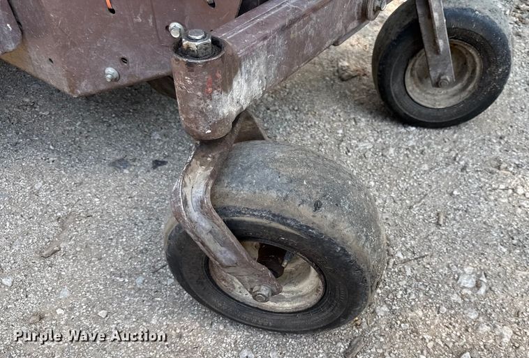 image for item DY8128 Grasshopper 725 ZTR lawn mower