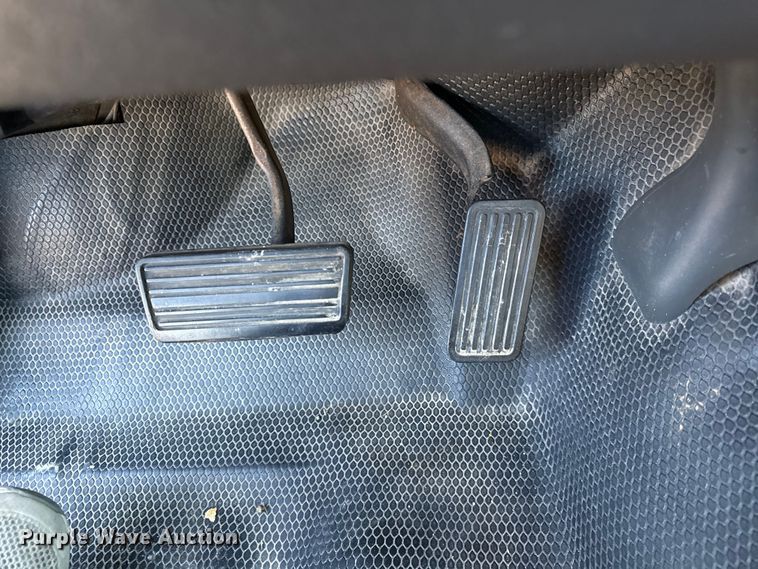 image for item DY8197 2003 Chevrolet Silverado 1500 Ext. Cab pickup truck