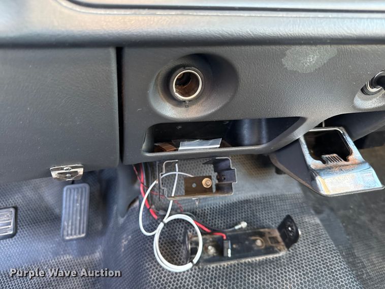 image for item DY8197 2003 Chevrolet Silverado 1500 Ext. Cab pickup truck