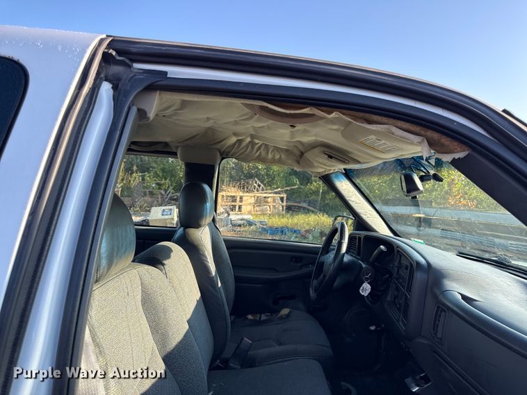 image for item DY8197 2003 Chevrolet Silverado 1500 Ext. Cab pickup truck