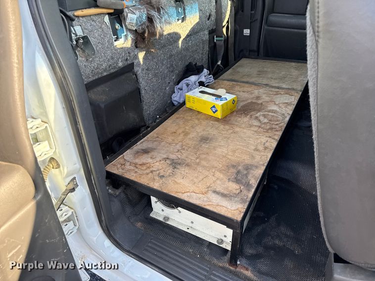 image for item DY8197 2003 Chevrolet Silverado 1500 Ext. Cab pickup truck