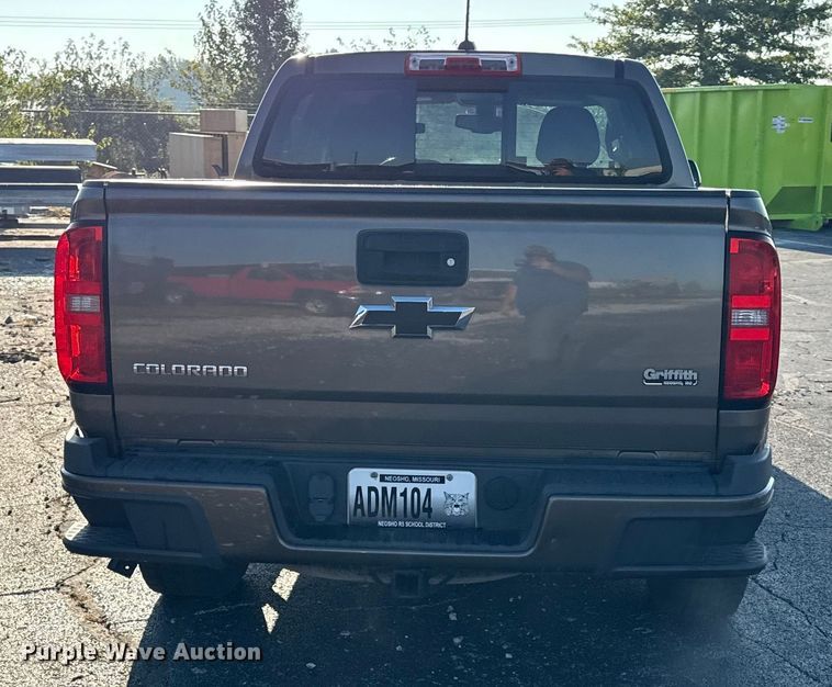 image for item DY8198 2016 Chevrolet Colorado Crew Cab pickup truck