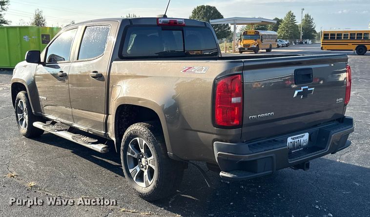 image for item DY8198 2016 Chevrolet Colorado Crew Cab pickup truck