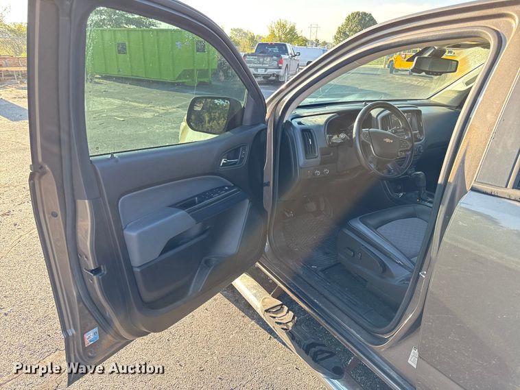 image for item DY8198 2016 Chevrolet Colorado Crew Cab pickup truck