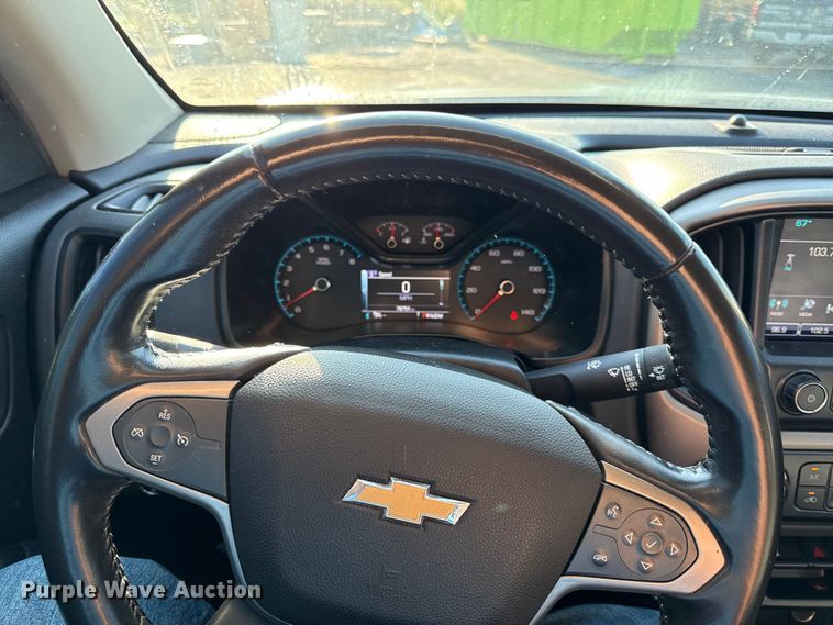 image for item DY8198 2016 Chevrolet Colorado Crew Cab pickup truck