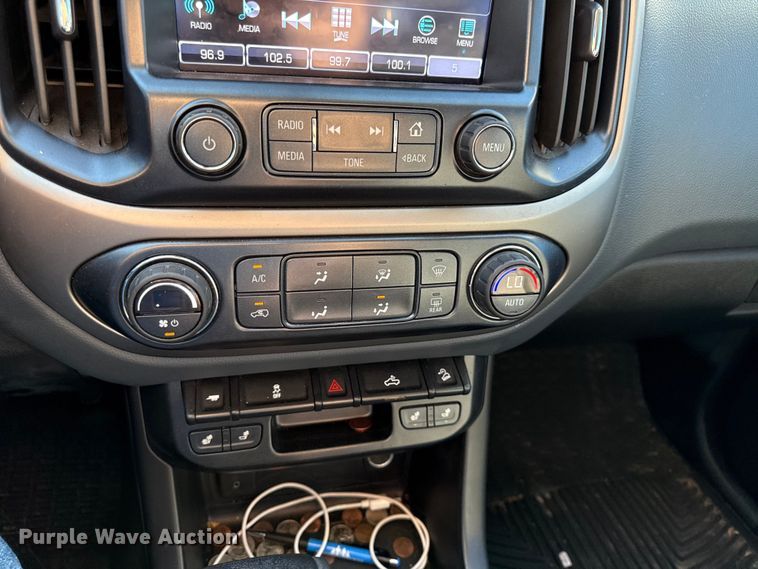 image for item DY8198 2016 Chevrolet Colorado Crew Cab pickup truck