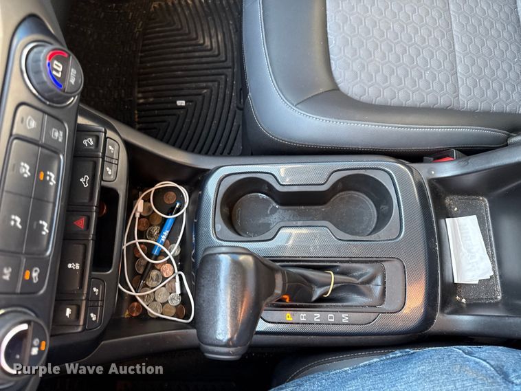 image for item DY8198 2016 Chevrolet Colorado Crew Cab pickup truck