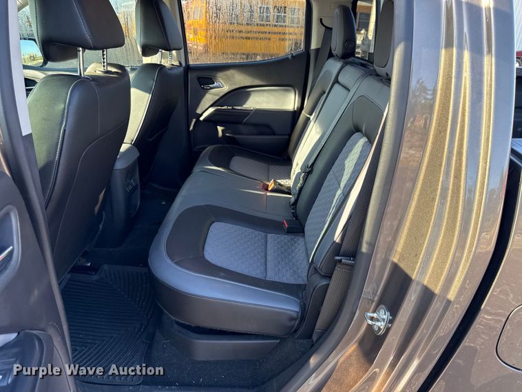 image for item DY8198 2016 Chevrolet Colorado Crew Cab pickup truck