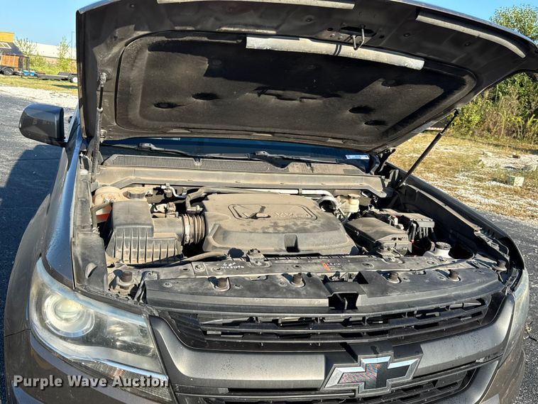 image for item DY8198 2016 Chevrolet Colorado Crew Cab pickup truck