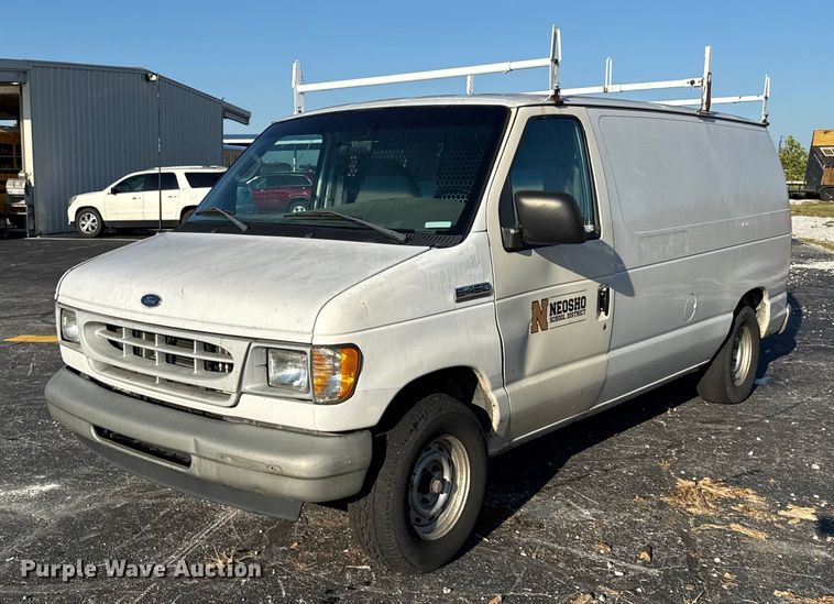 image for item DY8199 2001 Ford E150 van