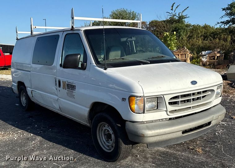 image for item DY8199 2001 Ford E150 van
