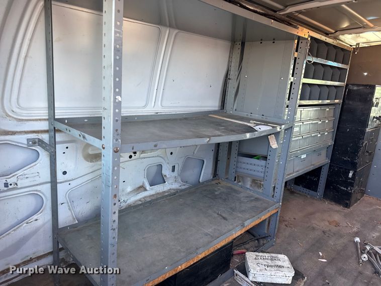 image for item DY8199 2001 Ford E150 van