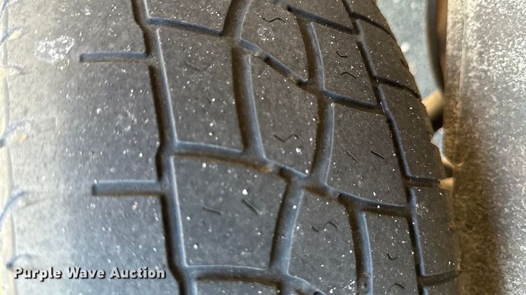 image for item DY8199 2001 Ford E150 van