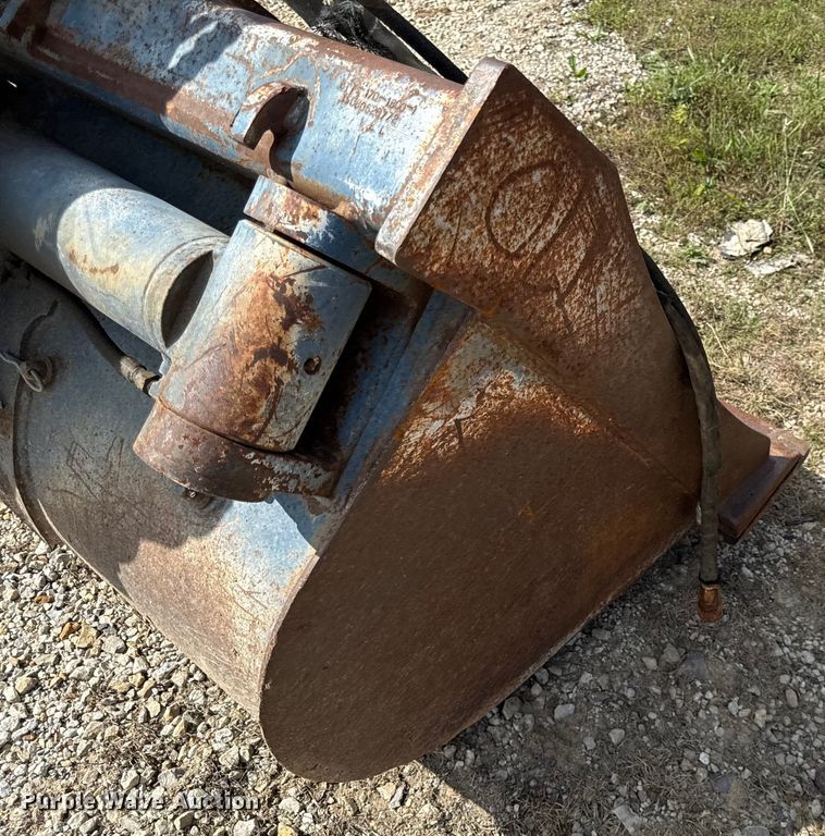image for item DY8206 Wedgelock B77-170-1800 excavator bucket