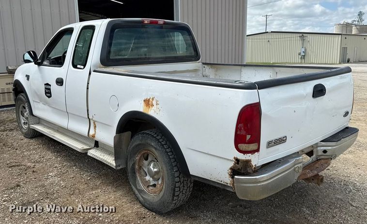 image for item DY8208 1999 Ford F150 SuperCab pickup truck