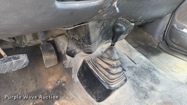 image for item DY8208 1999 Ford F150 SuperCab pickup truck