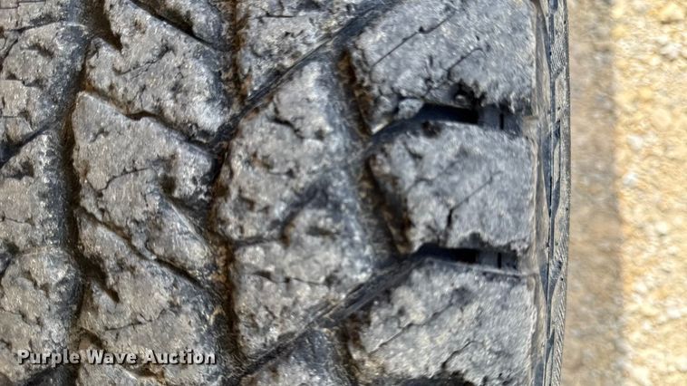 image for item DY8208 1999 Ford F150 SuperCab pickup truck