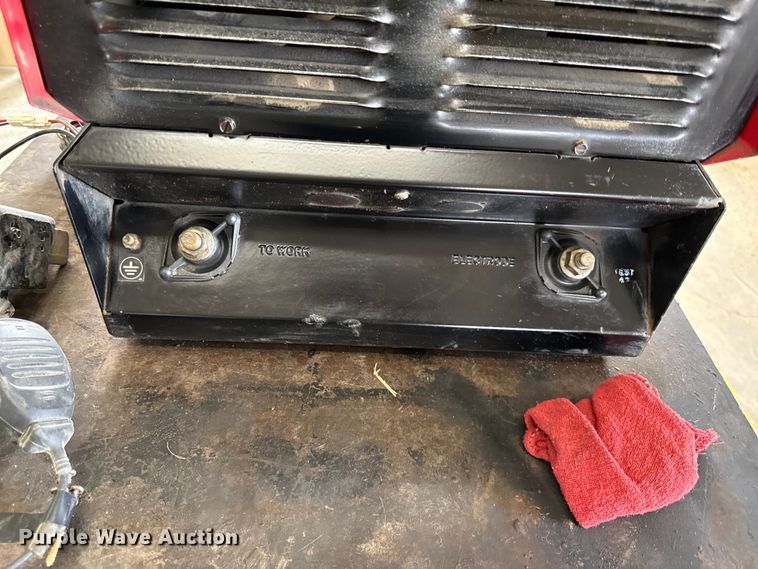 image for item DY8209 Lincoln Ranger 8 welder