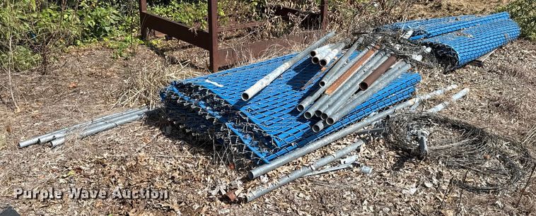 image for item DY8211 Chain link fence