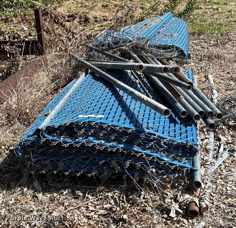 image for item DY8211 Chain link fence