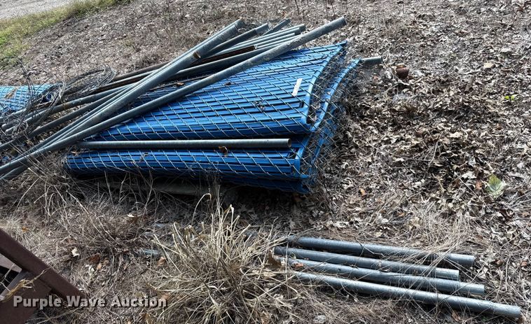 image for item DY8211 Chain link fence